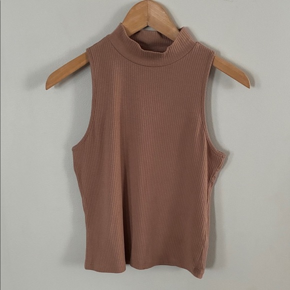 Old Navy Tops - Old Navy Ribbed Mock Neck Tank Top - Tan Sz XSmall